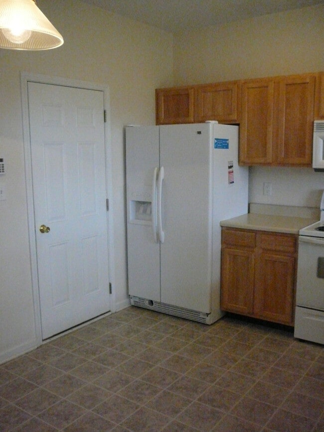 Building Photo - 7040 Forrester Ln