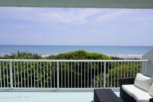 Building Photo - 1555 N Hwy A1A