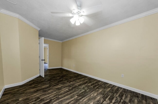 Building Photo - Charming 3 bedroom 2 bath in North Clearwa...