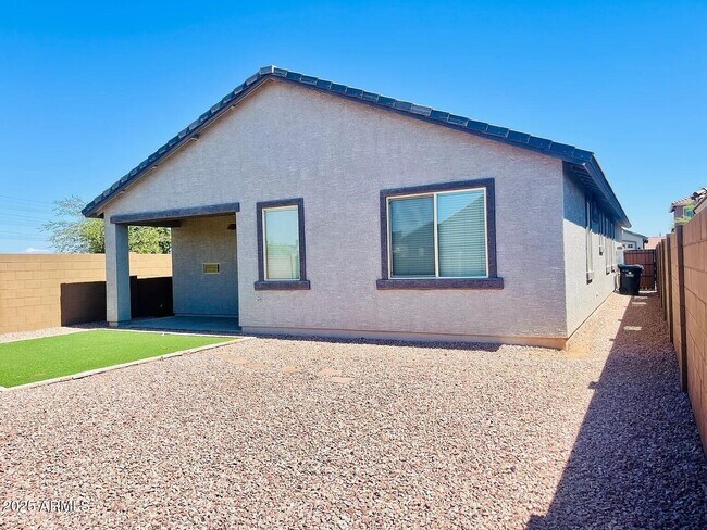 Building Photo - 3730 S 64th Dr