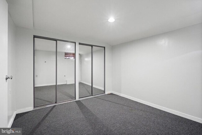 Building Photo - 1326 N Stockton St