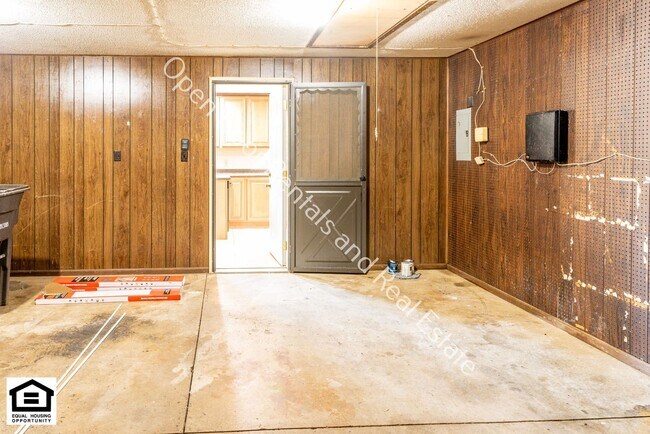 Building Photo - 7726 Tipperary Trail