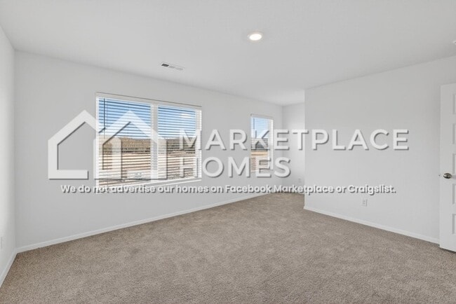 Building Photo - 2644 E Gila Wy