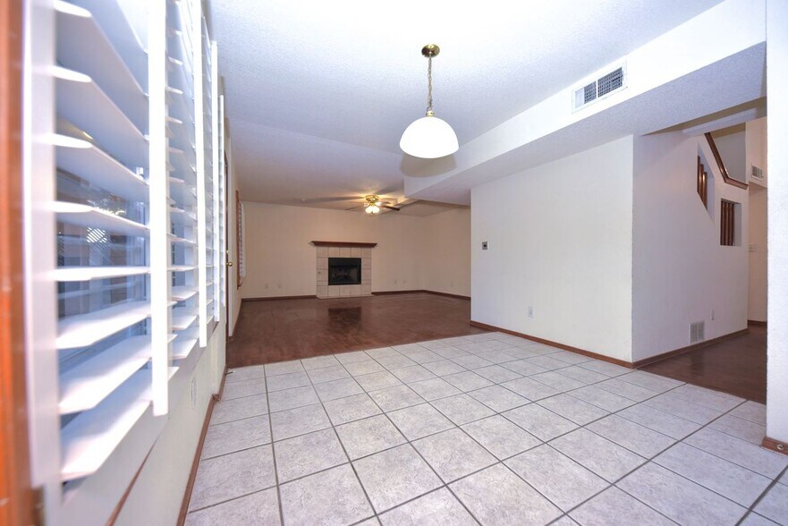 Building Photo - 12484 Tierra Espada Dr