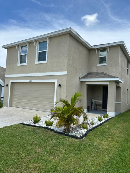 Building Photo - 11730 White Willow Ln