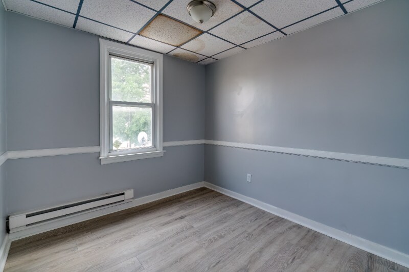 Building Photo - 1026 Orchard St