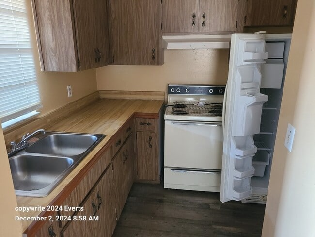 Building Photo - 6534 W Norvell Bryant Hwy