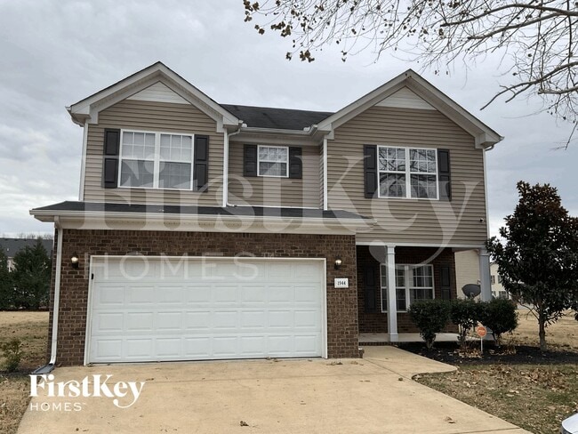 Building Photo - 1944 Colyn Avenue