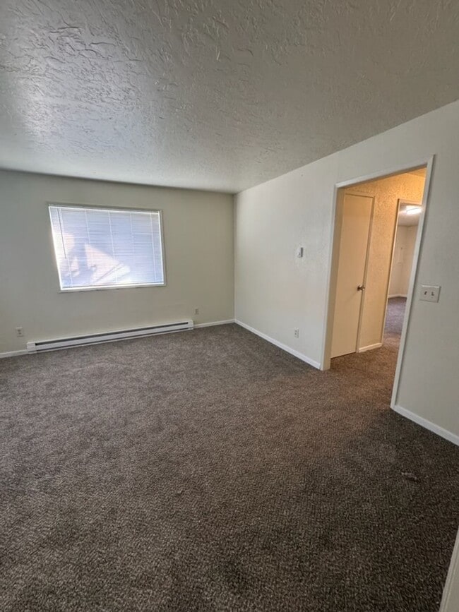 Building Photo - STATUS: PENDING APPLICATION-| R80E| $1495.00