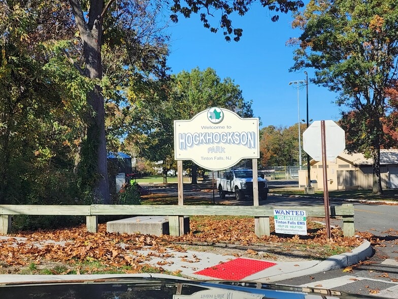 Building Photo - 296 Hockhockson