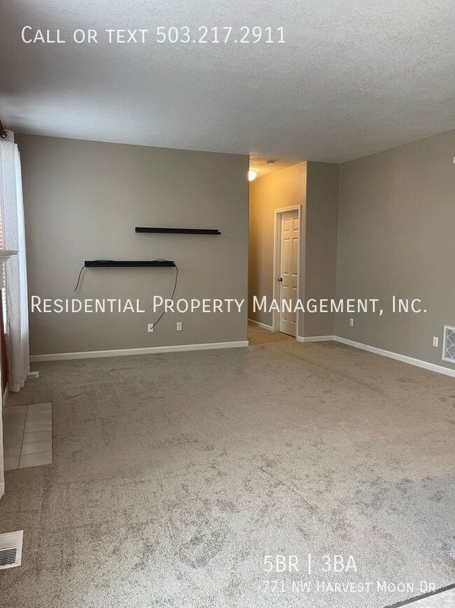 Building Photo - Alderbrook Neighborhood Home is located in...