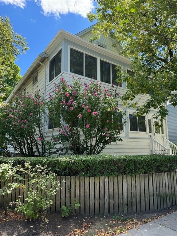 Primary Photo - 98 Alpine St