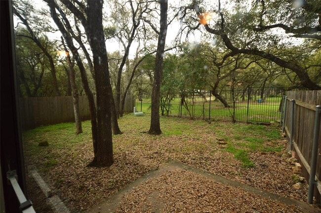 Building Photo - 9023 Sawtooth Ln