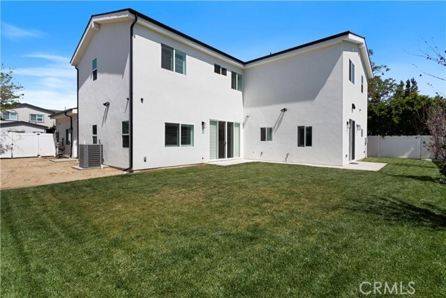 Building Photo - 13418 W Crowley St