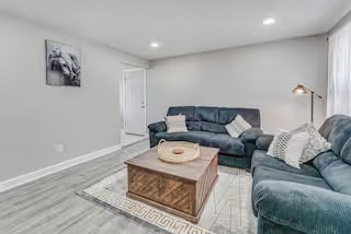 Building Photo - 2148 Champagne Dr