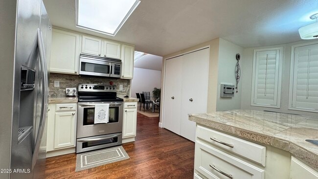 Building Photo - 15020 N 40th St