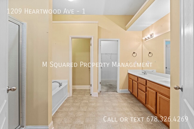 Building Photo - 1209 Heartwood Ave