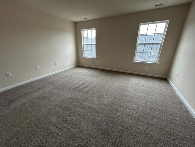 Building Photo - 283 Hampton Park Cir