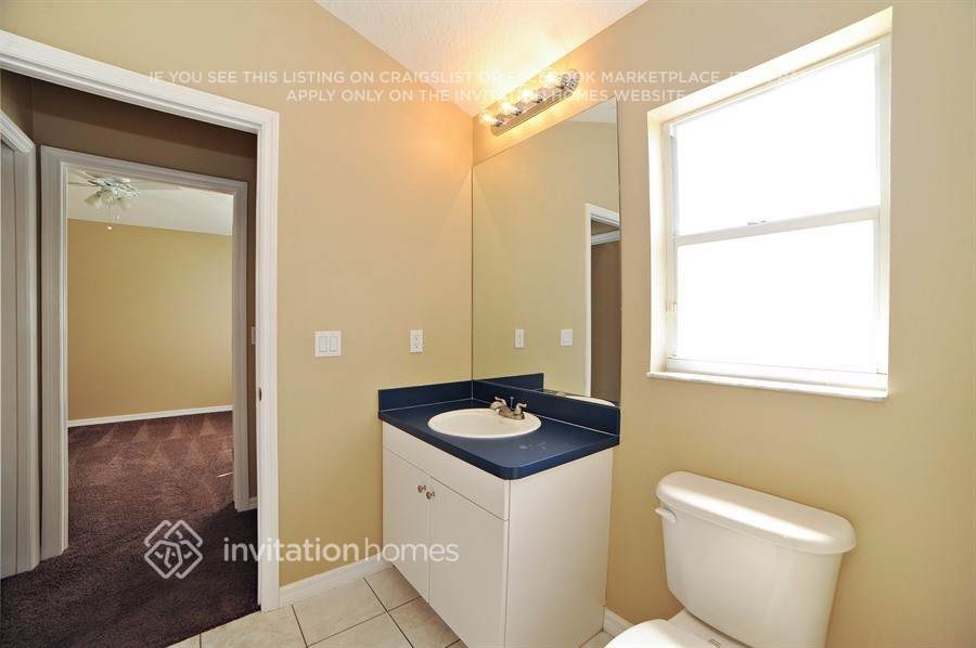 Building Photo - 1843 Winsloe Dr