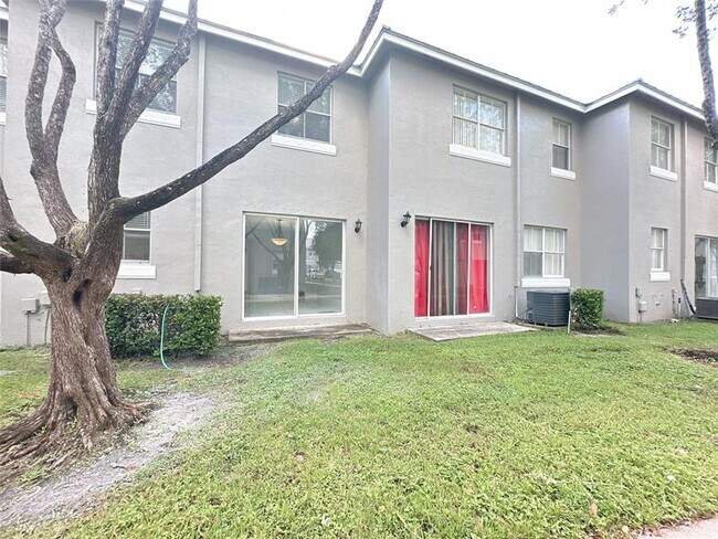 Building Photo - 2310 Shoma Ln