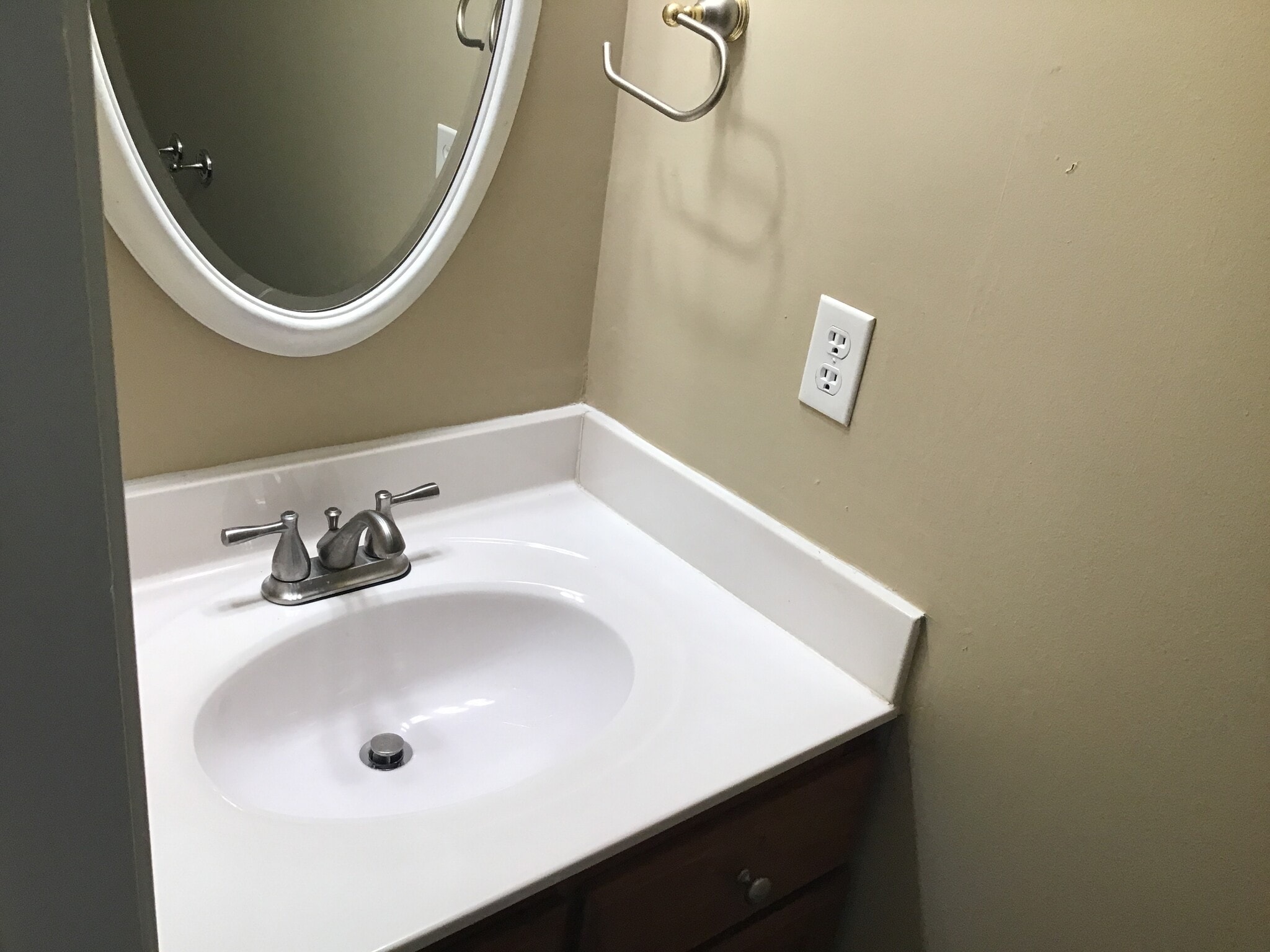 Building Photo - 6707 Wimbledon Dr