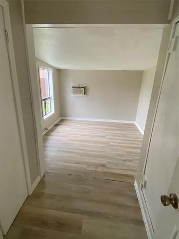 Building Photo - 105 S 3rd St