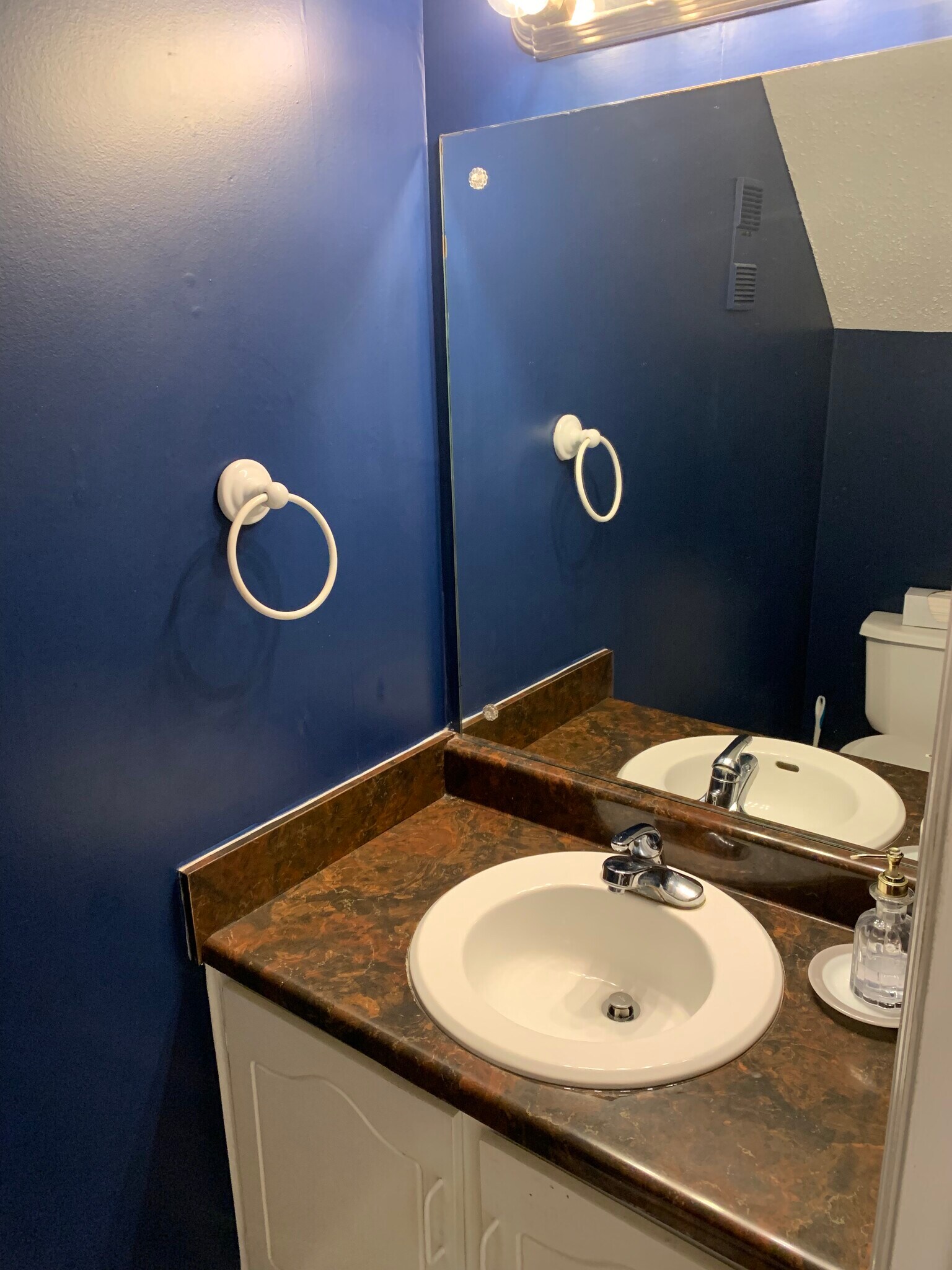 Building Photo - 602 Old Rocky Ridge Ln