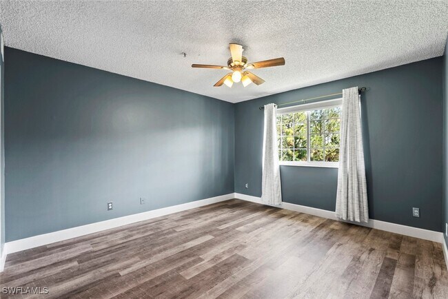 Building Photo - 1270 Wildwood Lakes Blvd