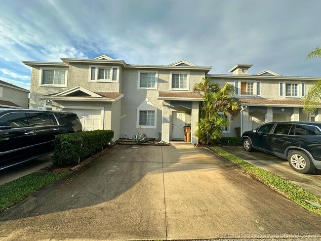Building Photo - 4747 SW 14th St