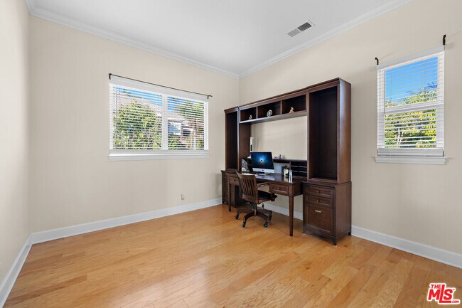 Building Photo - 2428 Oak Canyon Pl