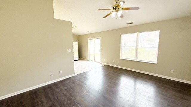 Building Photo - BROWNSBURG 3 BEDROOM/2 BATH HOME AVAILABLE NOW!