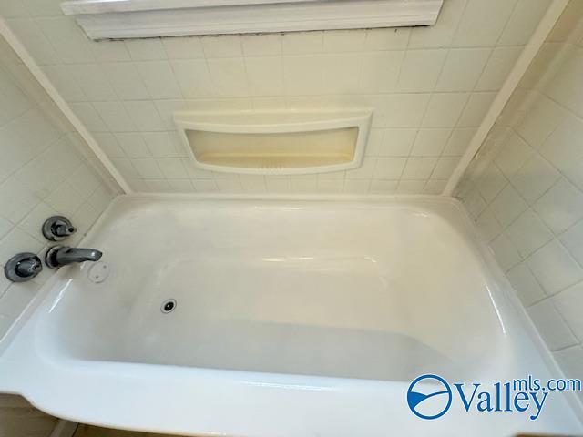 Building Photo - 106 Delaware Blvd NW