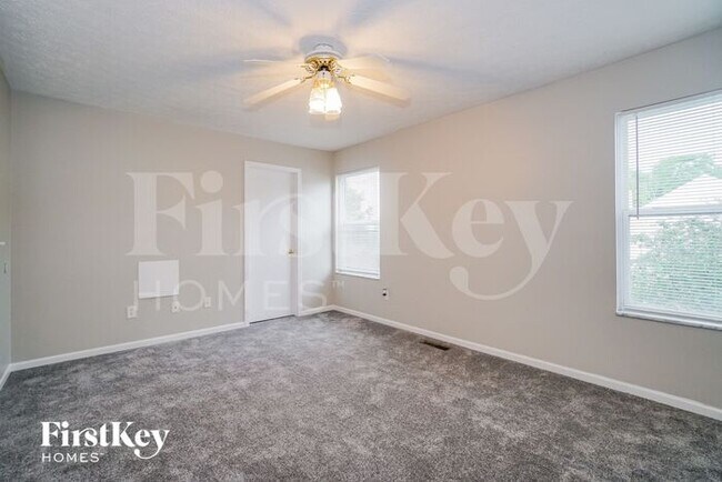 Building Photo - 851 Spivey Ln