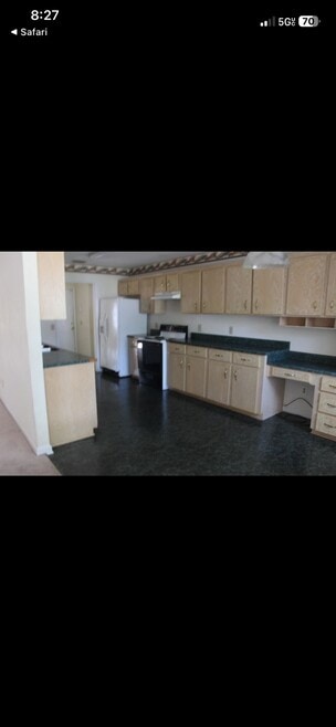 Building Photo - 559 McCumber Dr