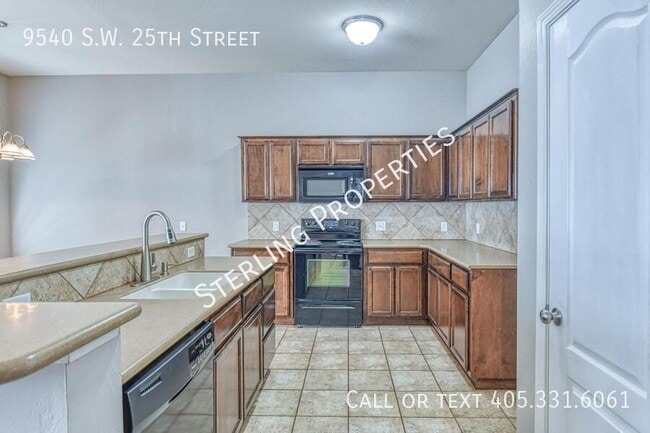 Building Photo - 9540 SW 25th St