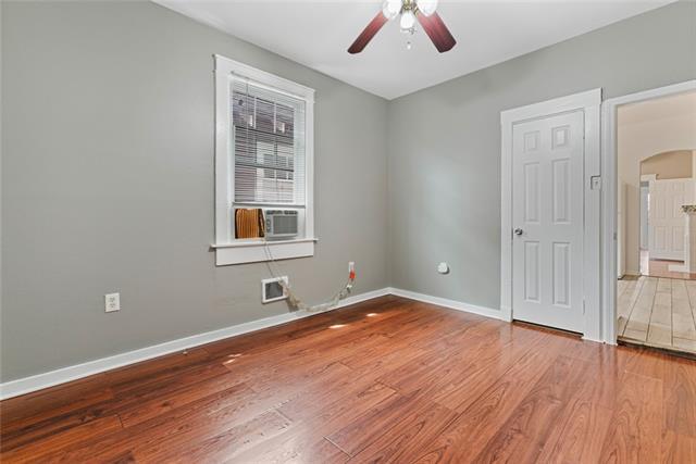 Building Photo - 1029 Lamanche St