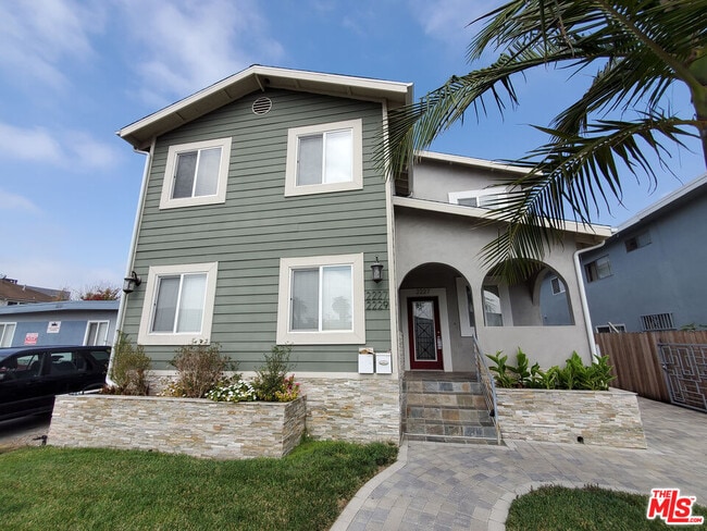 Primary Photo - 2227 Hauser Blvd