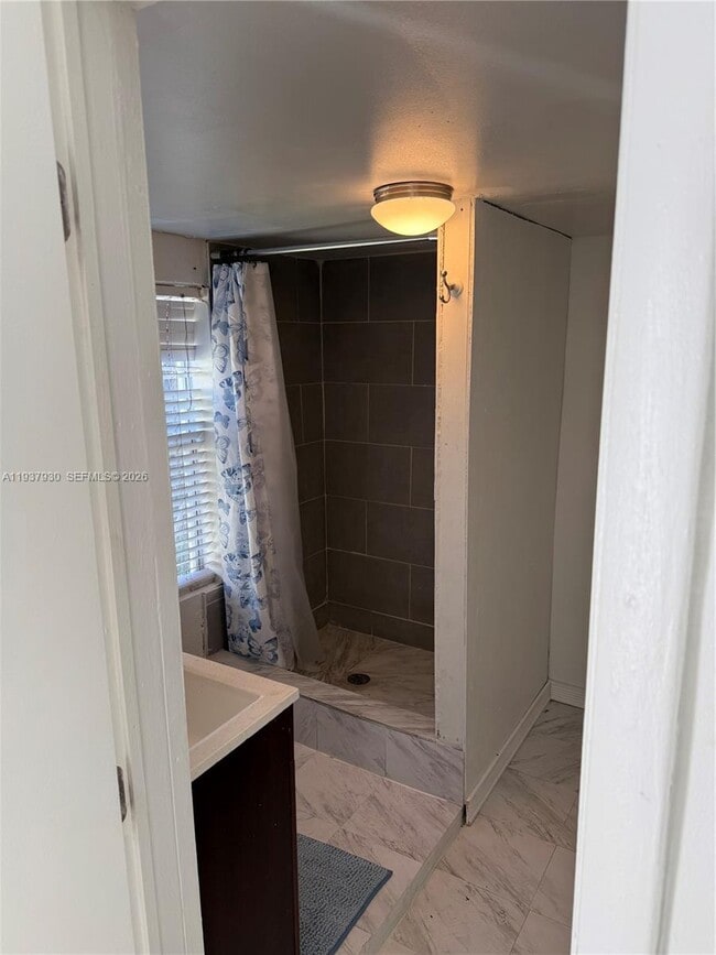 Building Photo - 6390 Rodman St