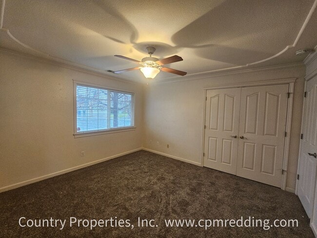 Building Photo - 3875 Meadow Oak Way