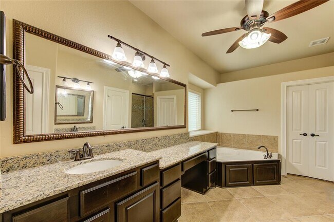 Building Photo - 23911 Milazzo Dr