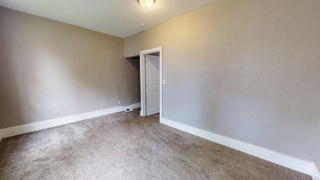 Building Photo - 6011 Pear Ave