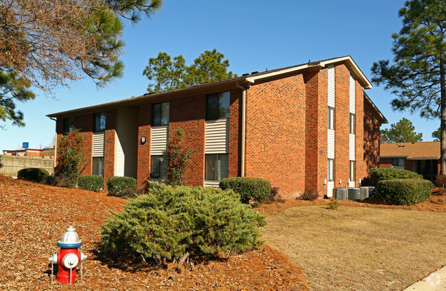 Primary Photo - Sparkleberry Hill Apartments