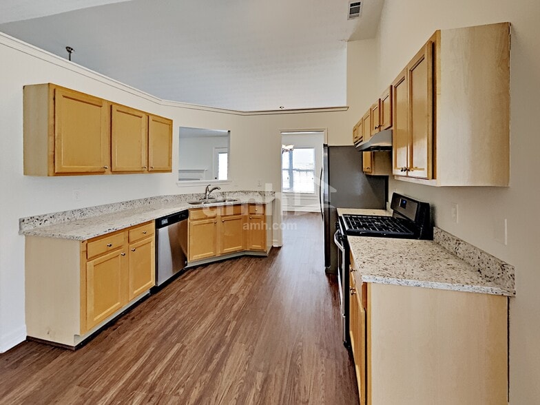 Building Photo - 2534 Dalesford Ct