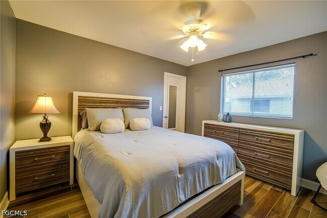Building Photo - 8831 Banyan Cove Cir