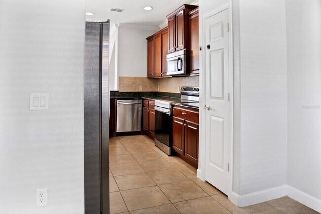 Building Photo - 3528 Sanctuary Dr