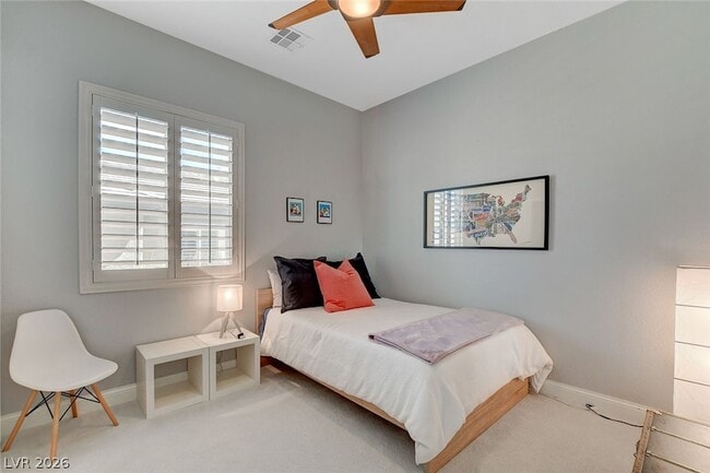 Building Photo - 10553 Linderhof Ave