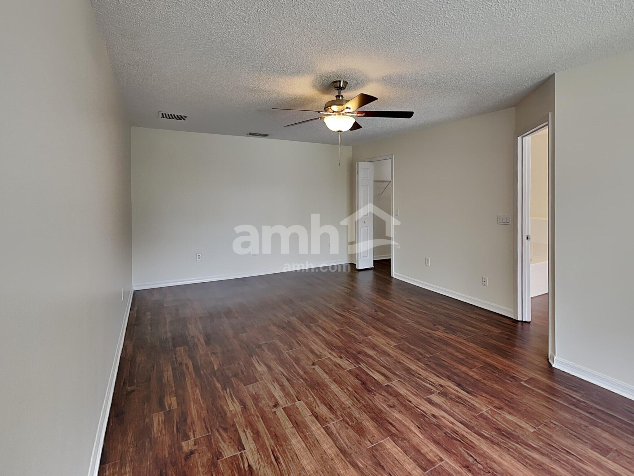 Building Photo - 1234 SW Alesio Ln