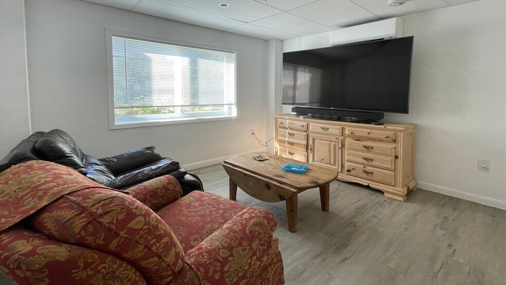 Building Photo - 129 Cunningham Ln