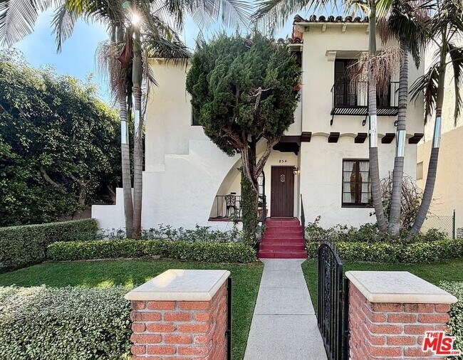 Building Photo - 854 4th St