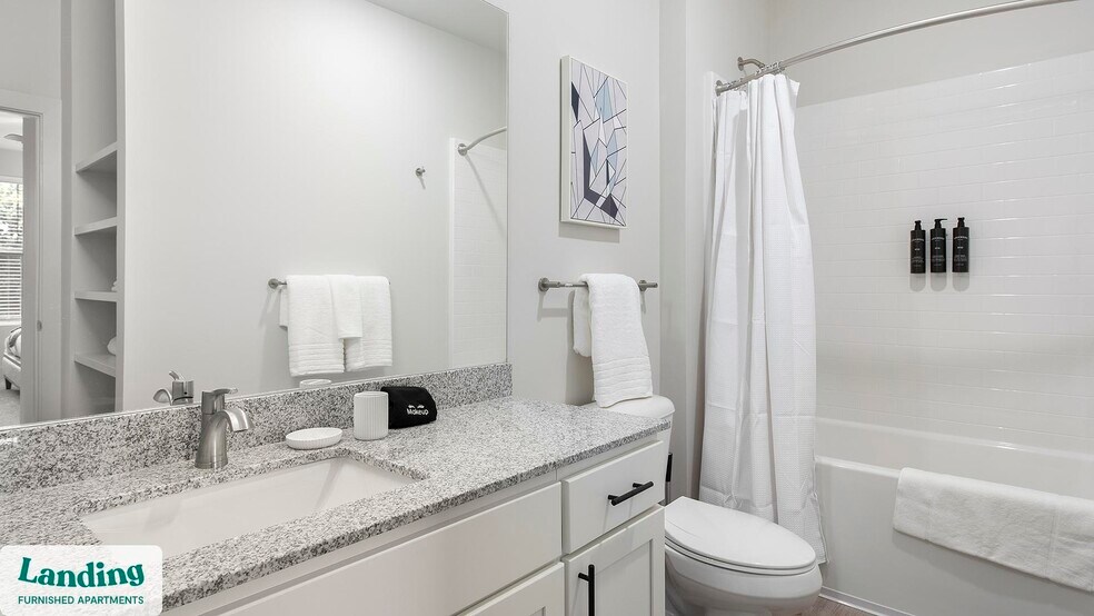 Building Photo - 404 W 26th St